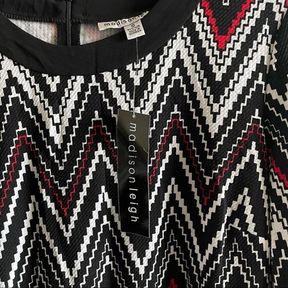 Madison Leigh Red/White/Black Chevron Print 3/4 Sleeve Shift Dress; SZ 10; BNWT - Picture 5 of 8